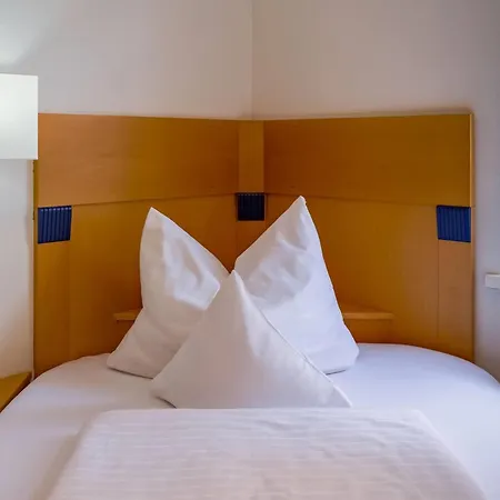 Aspire Kronprinz, Trademark Collection By Wyndham